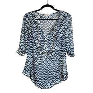 41 Hawthorn Blouse Womens Medium Blue White Geometric Print V Neck Gold Button